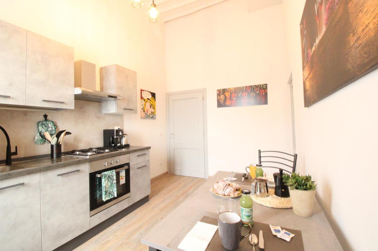 Nora'S House Apartment Siena Bagian luar foto