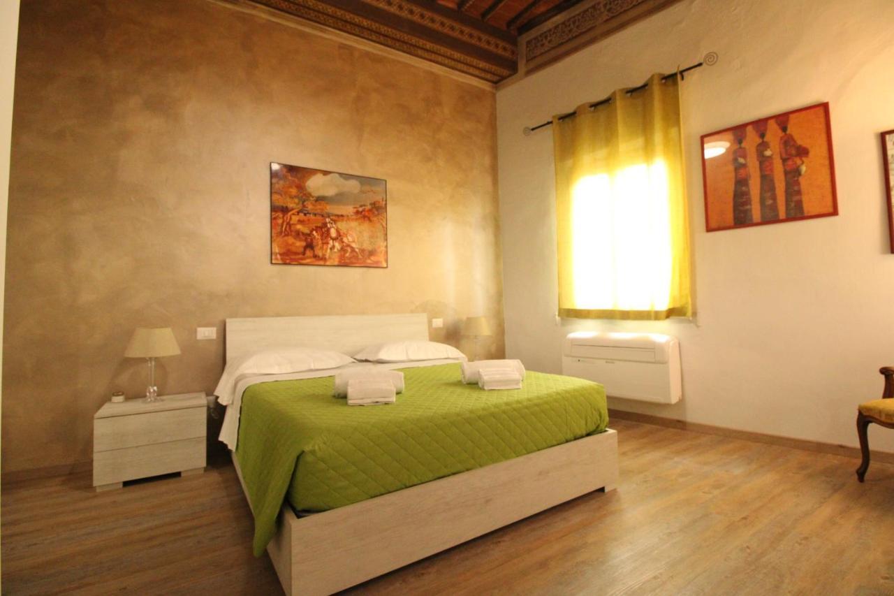 Nora'S House Apartment Siena Bagian luar foto